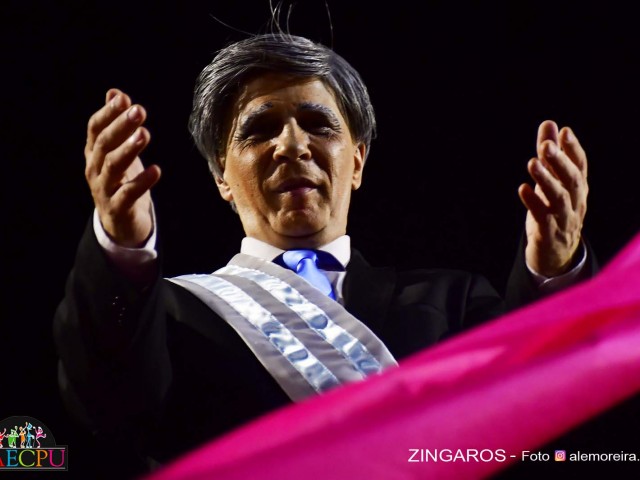 desfile 136